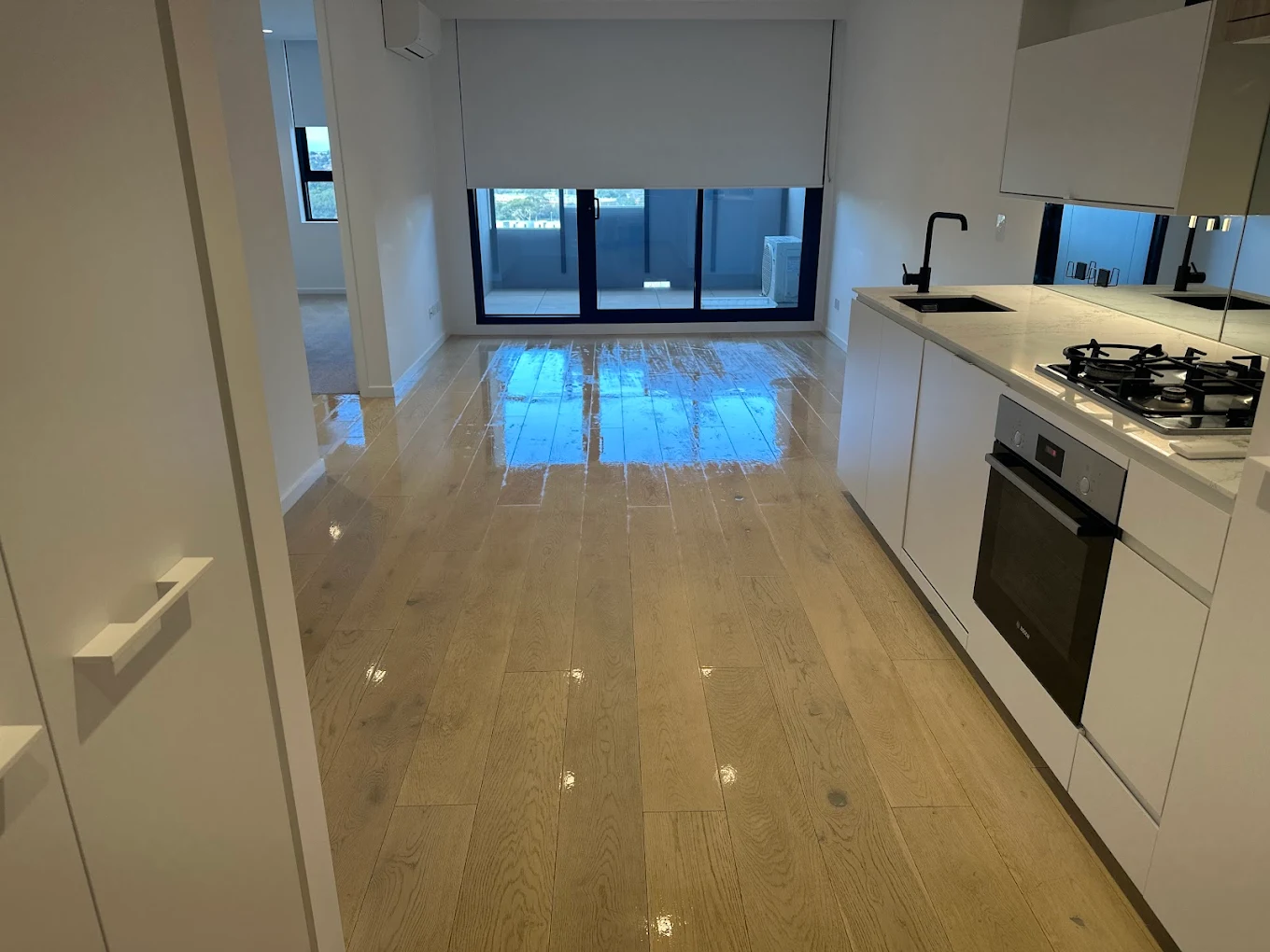 Kitchen and floor clean - Carpet Cleaning – Springfield, Springfield Lakes, Augustine Heights and Brookwater by Prestine Bond Cleaning
